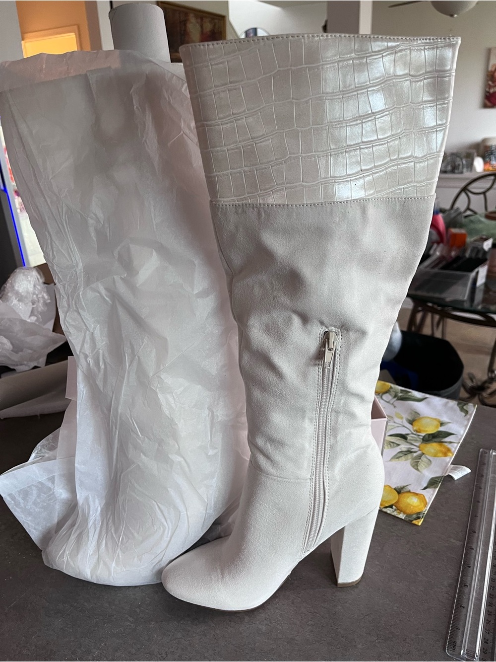 NWT Women’s Knee-High Block Heel Boots